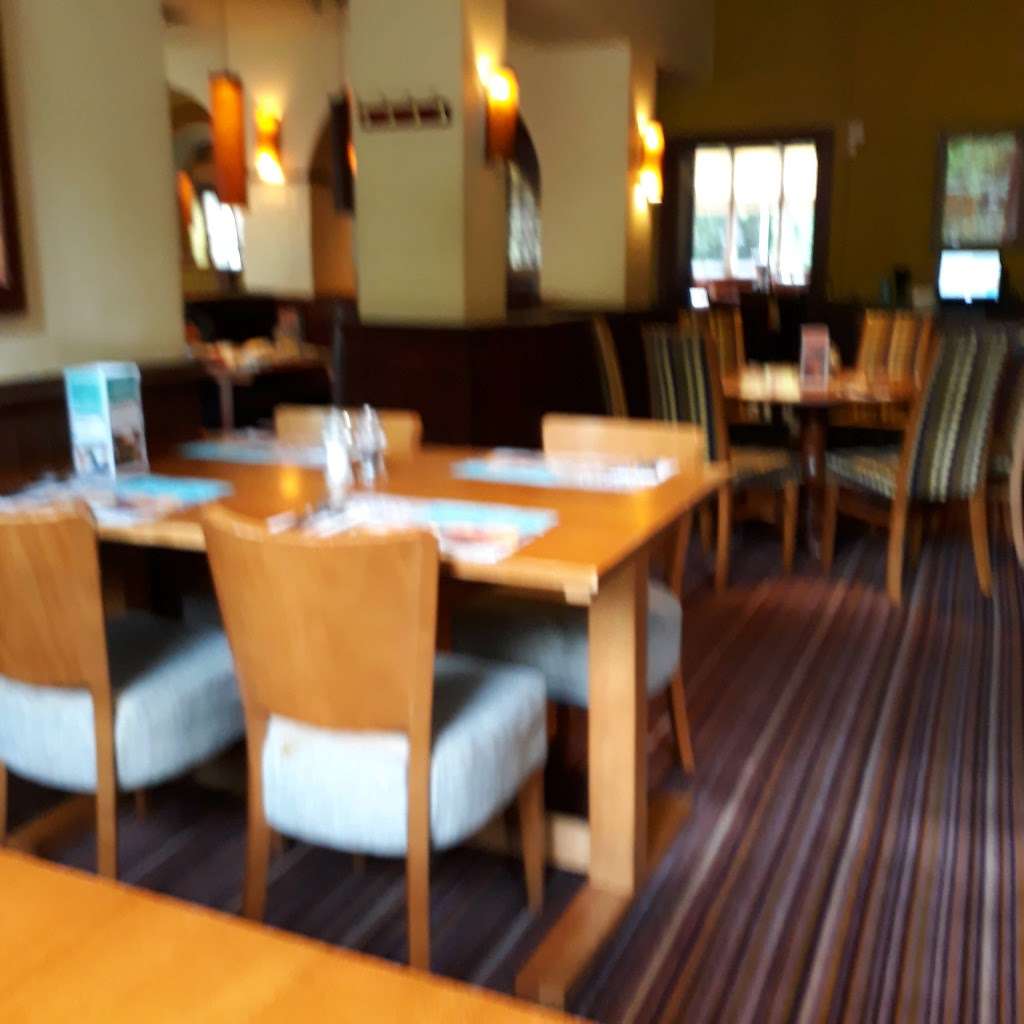 Beefeater Coombe Lodge | 104 Coombe Rd, Croydon CR0 5RB, UK | Phone: 020 8686 2030
