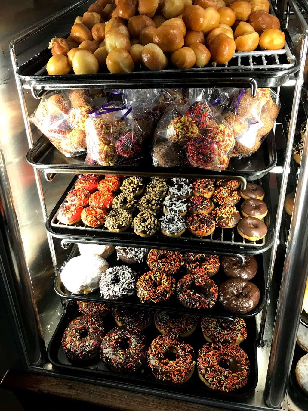 Yum Yum Donuts | 2309 McKee Rd, San Jose, CA 95116, USA | Phone: (408) 729-3510