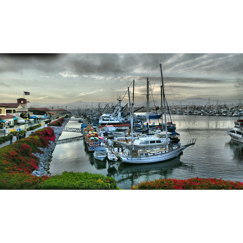 Boatel On The Water | 1575 Spinnaker Dr, Ventura, CA 93001, USA | Phone: (805) 570-9927