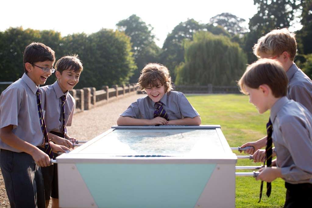 Aldwickbury School | Wheathampstead Rd, Harpenden AL5 1AD, UK | Phone: 01582 713022