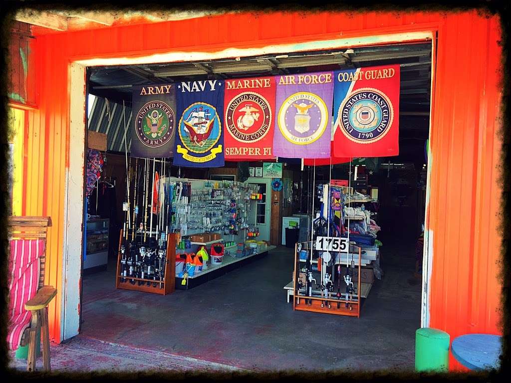 Harolds Bait & Tackle | 1755 State Hwy 87, Crystal Beach, TX 77650, USA | Phone: (409) 684-1755