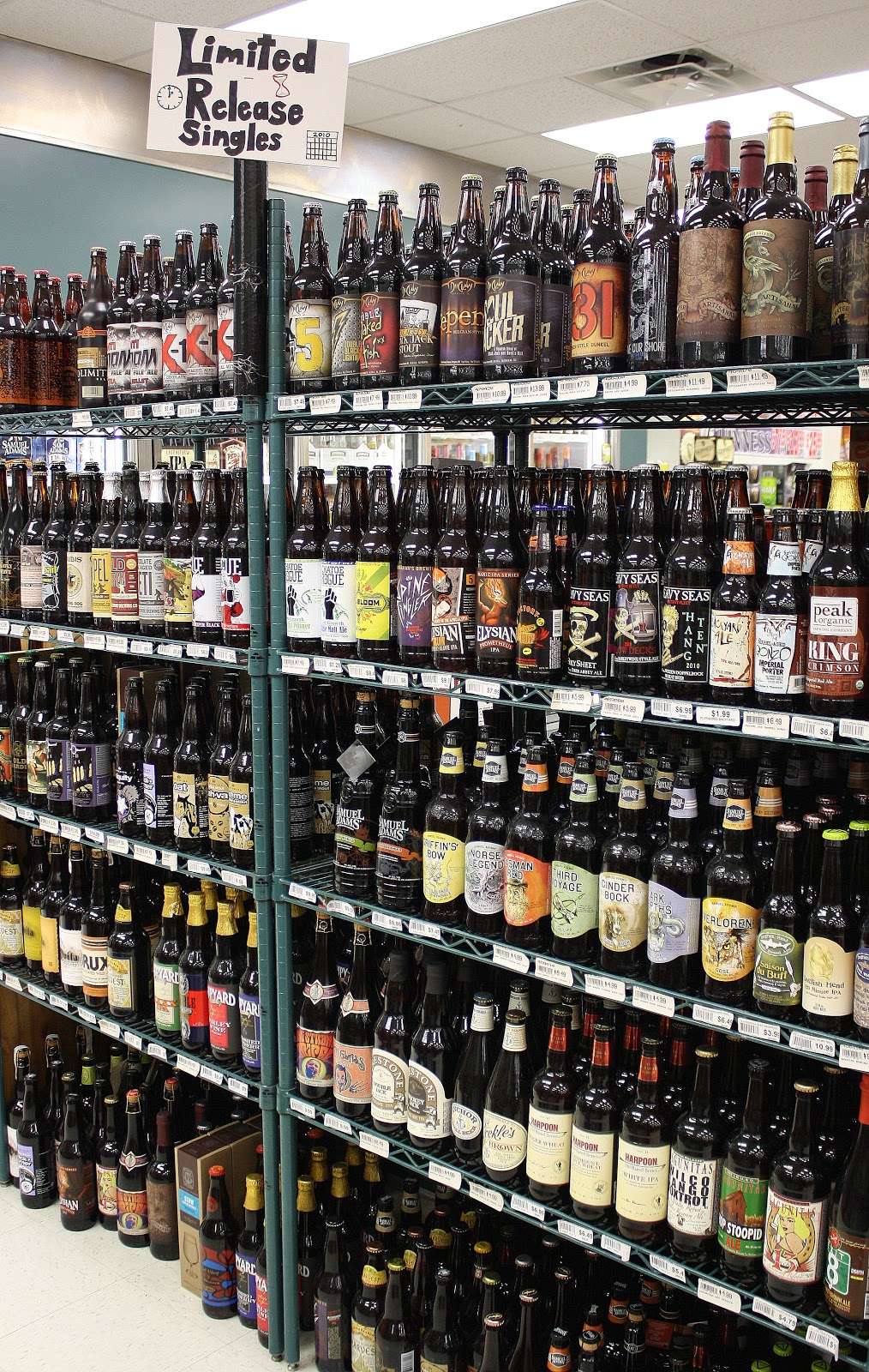 Wine World Beer & Spirits | 406 Constant Friendship Blvd, Abingdon, MD 21009, USA | Phone: (410) 569-8646