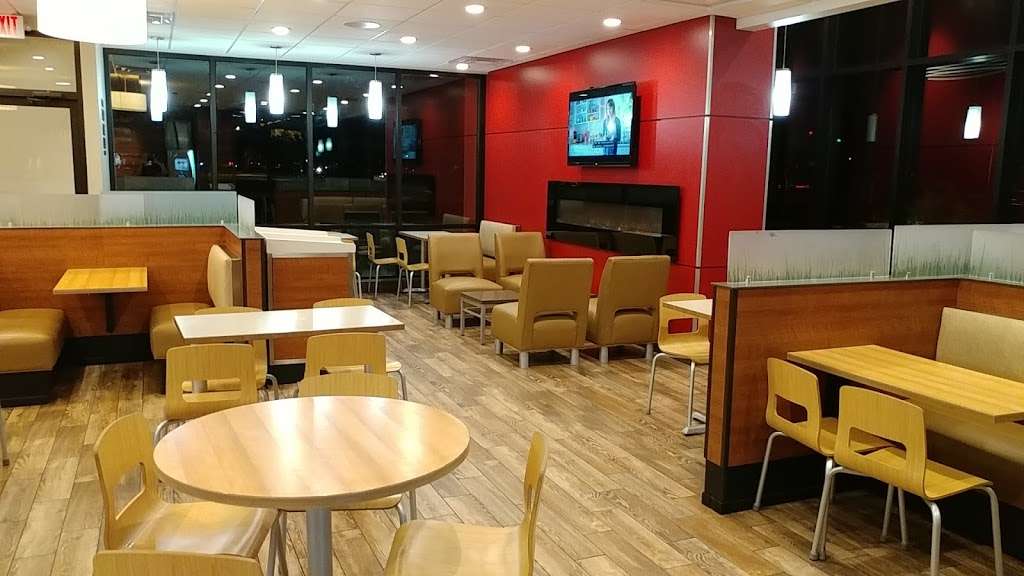 Wendys | 4521 Macey Ln, Lake Wales, FL 33859, USA | Phone: (863) 679-5455