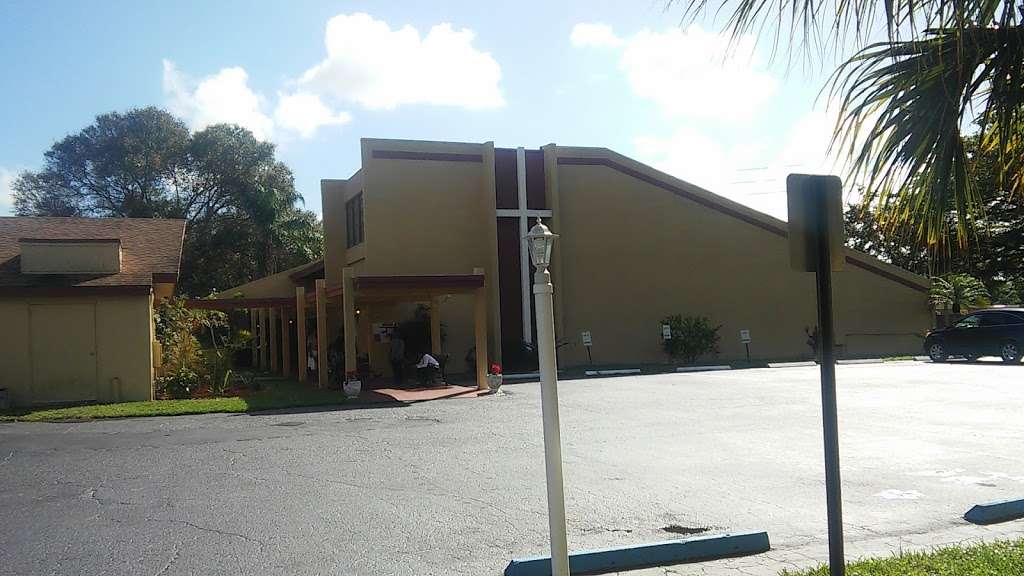 St Christophers Episcopal Church | 1063 Haverhill Rd, West Palm Beach, FL 33417, USA | Phone: (561) 683-8167