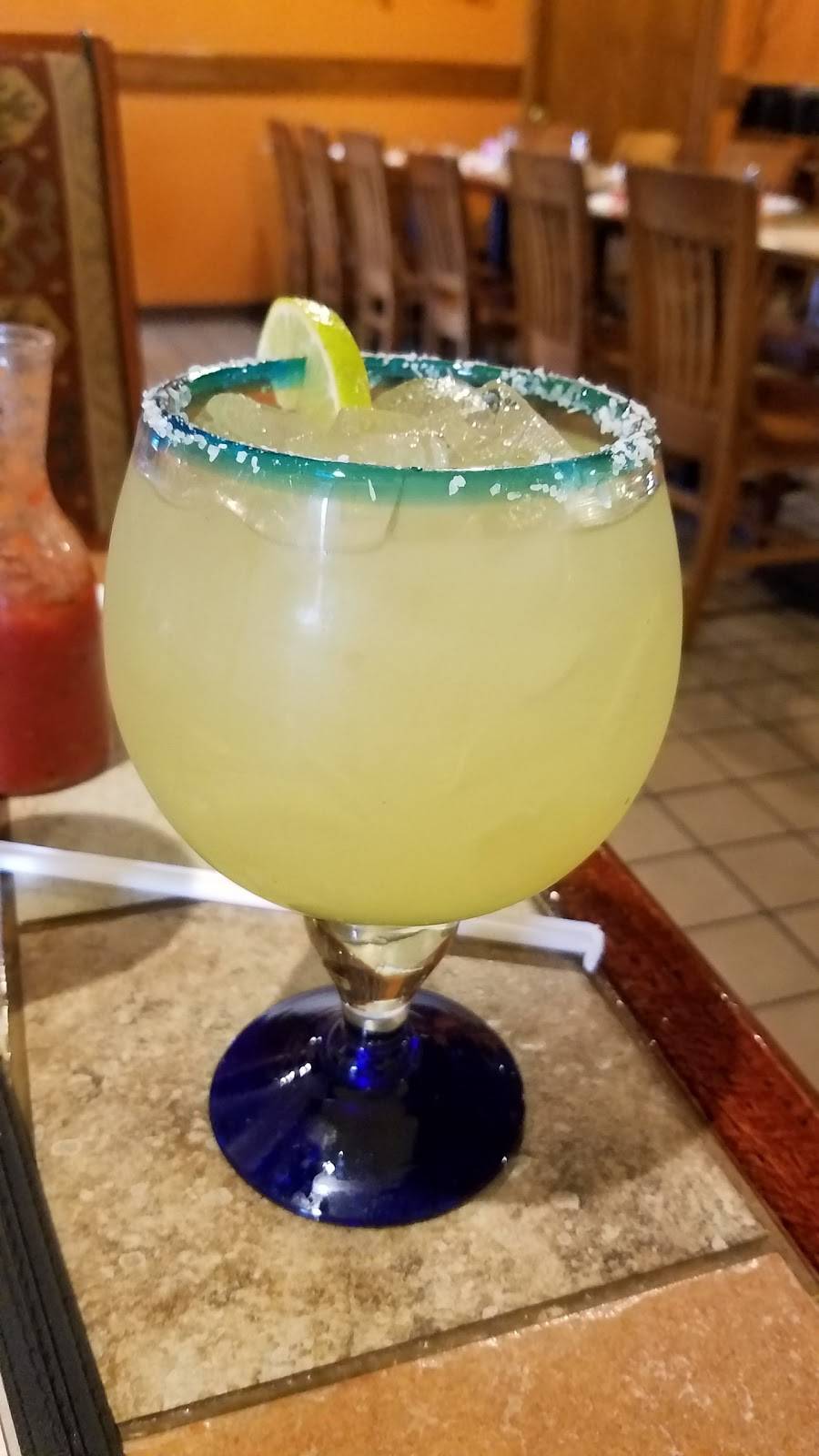 Tequilas | Mexican Restaurant | 218 W Main St, Valley Center, KS 67147 | Phone: (316) 755-9305