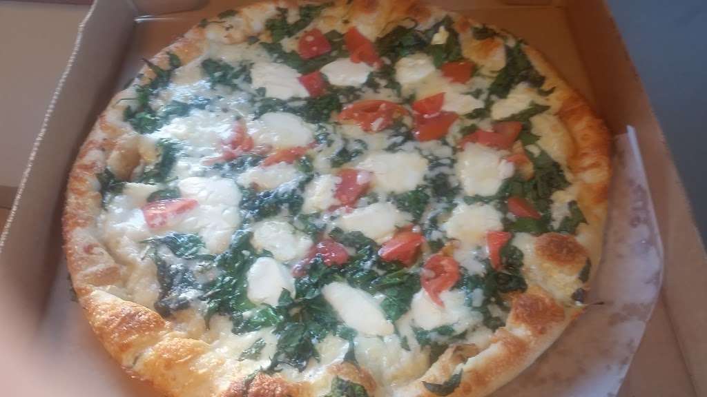 MAIN PIZZA LLC | 117 Gravel Pike, Collegeville, PA 19426 | Phone: (610) 454-0123