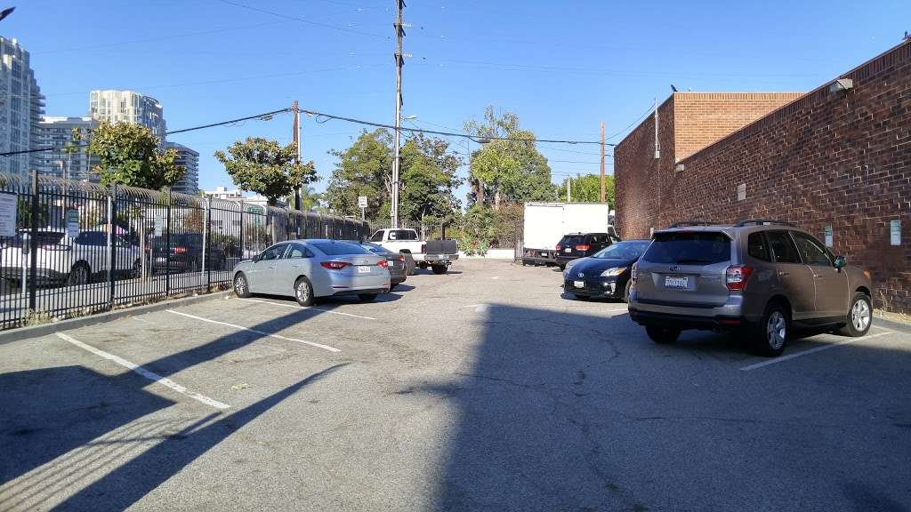 Proper Parking | 1300 Westwood Blvd Lot #1, Los Angeles, CA 90024, USA | Phone: (855) 776-7371