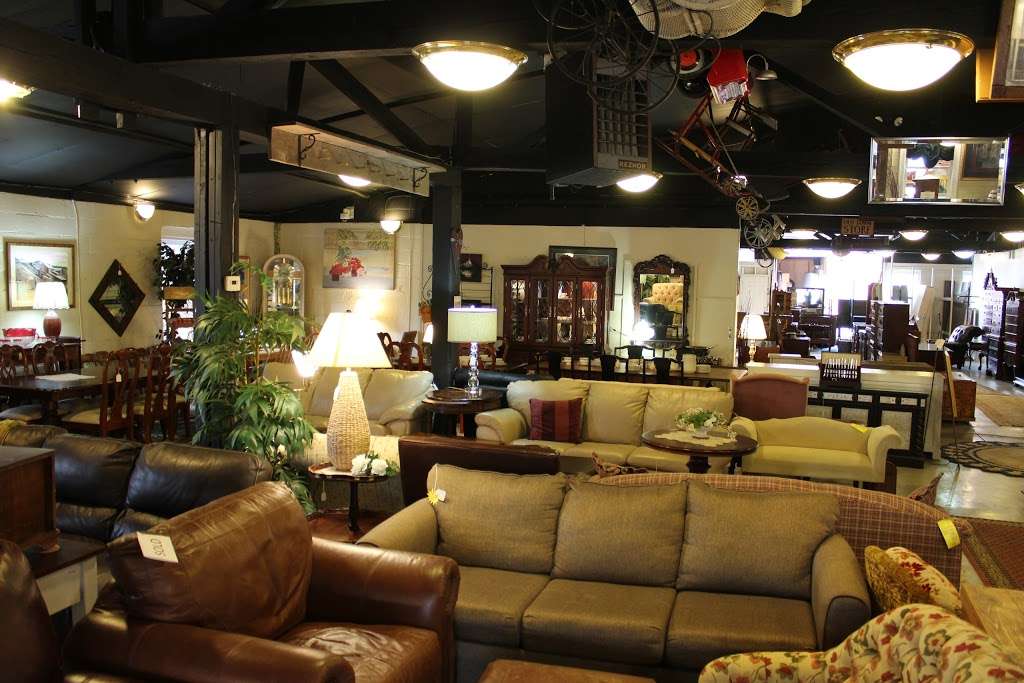 Furniture4U of Lititz | 243 S Broad St, Lititz, PA 17543, USA | Phone: (717) 519-9657