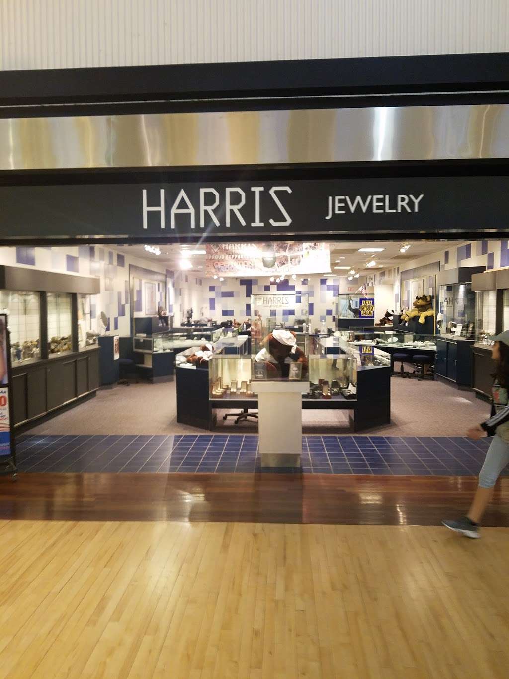 Harris Jewelry | 6170 Grand Avenue Space# 675, Gurnee, IL 60031 | Phone: (847) 855-9201