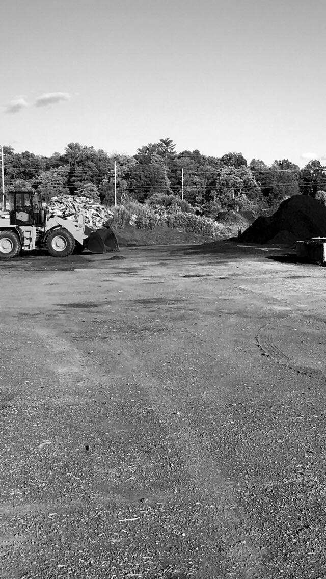 W R Friel Excavating/Gilbertsville Landscape Supply | 170 Smith Rd, Gilbertsville, PA 19525, USA | Phone: (610) 367-5685