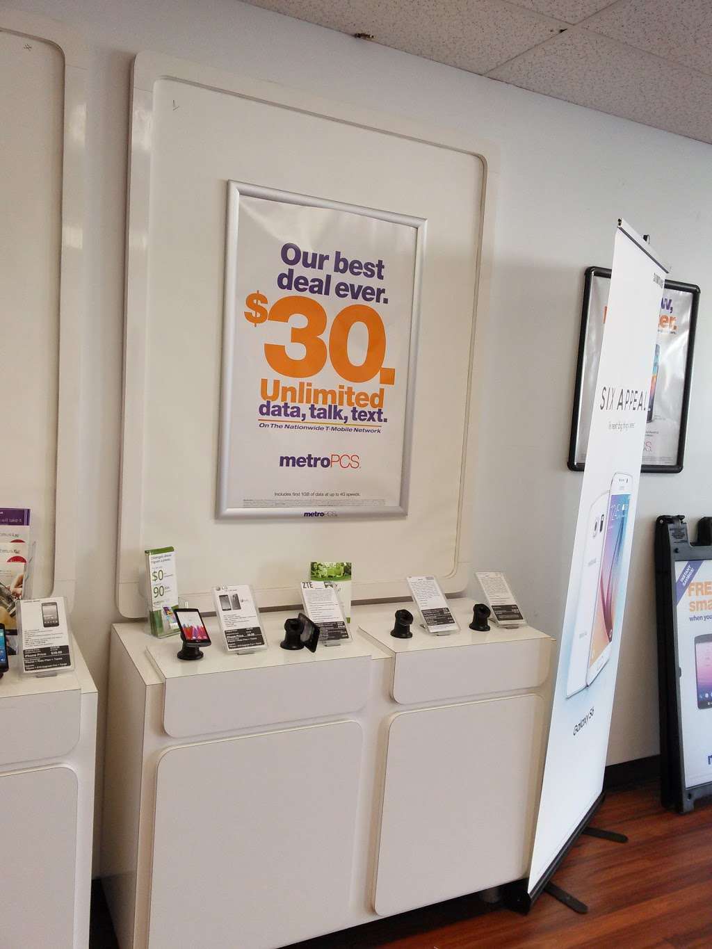 Metro by T-Mobile | 41 Easton Rd, Willow Grove, PA 19090, USA | Phone: (215) 346-2605