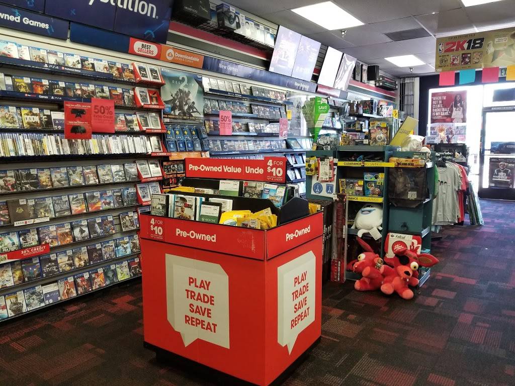 GameStop | 7675 N Blackstone Ave STE 103, Fresno, CA 93720, USA | Phone: (559) 435-4503