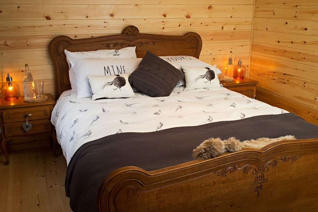 Best Log Cabin | Green Lane Farm, Dorking RH5 5BG, UK | Phone: 07860 233301