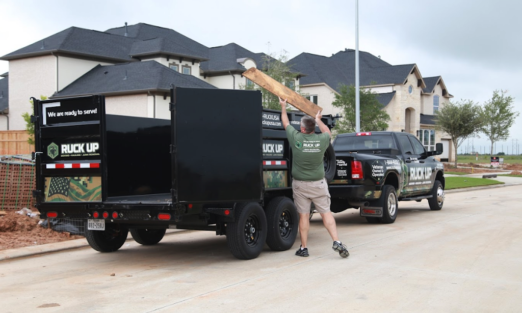 Ruck Up Moving | 535 E Fernhurst Dr #332, Katy, TX 77450, USA | Phone: (844) 782-5872