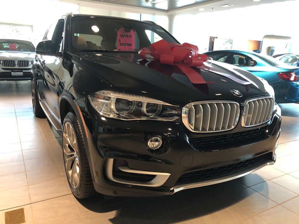 BMW of Roxbury in 840 US46, Kenvil, NJ 07847, USA