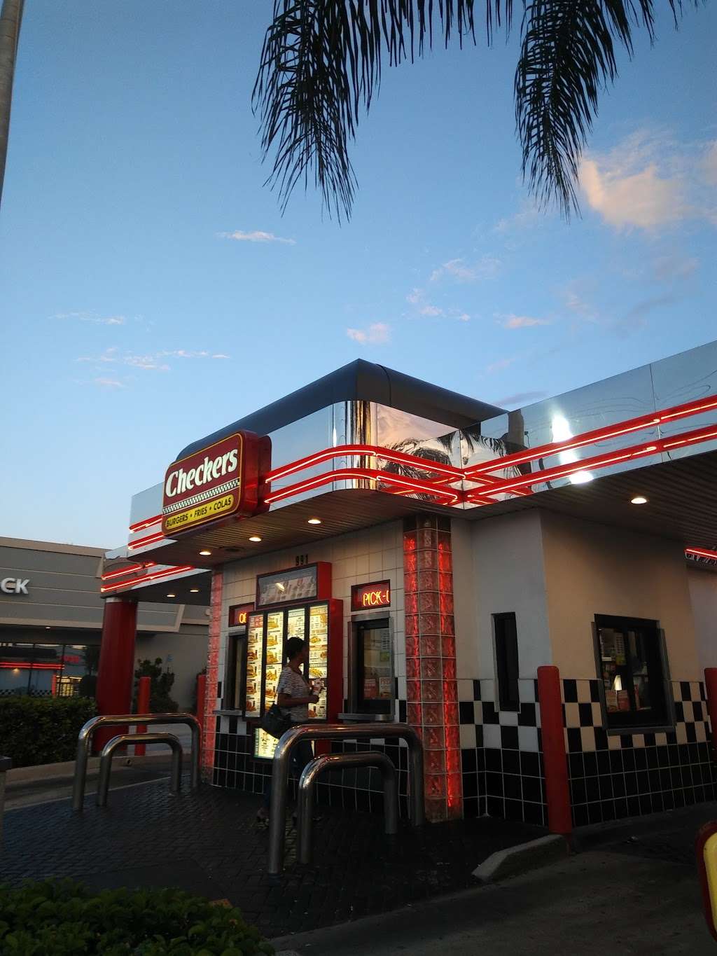 Checkers | 991 E Memorial Blvd, Lakeland, FL 33801, USA | Phone: (863) 603-9224