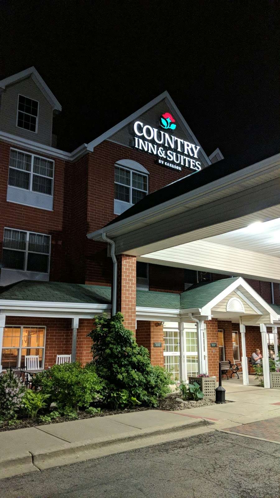 Country Inn & Suites by Radisson, Tinley Park, IL | 18315 South La Grange Road, Tinley Park, IL 60487 | Phone: (708) 560-9300