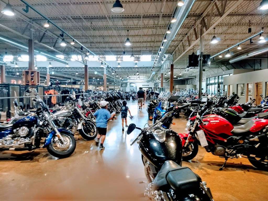 Woodstock Harley-Davidson | 2235 S Eastwood Dr, Woodstock, IL 60098 | Phone: (815) 337-3511