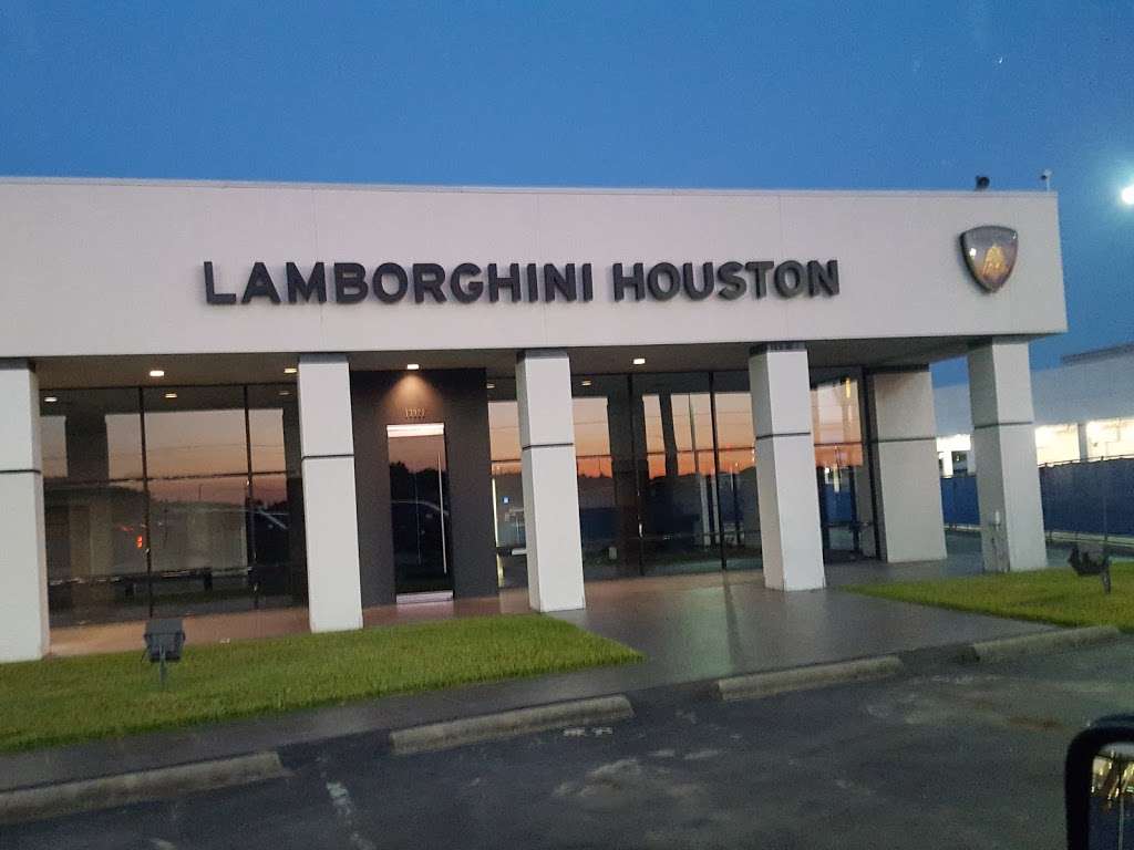 Lamborghini Houston | 13921 North Fwy, Houston, TX 77090, USA | Phone: (281) 377-5056