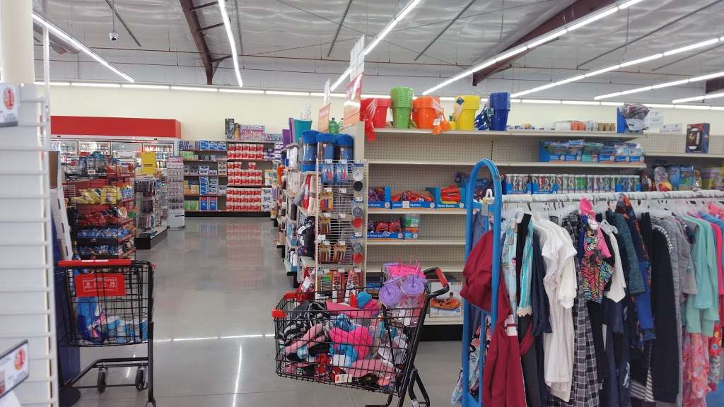 Family Dollar | 15965 E, FL-40, Silver Springs, FL 34488, USA | Phone: (352) 625-6377