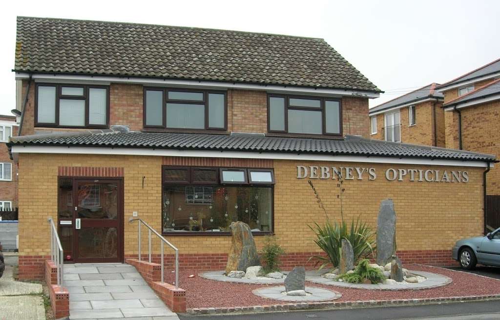 Debneys Opticians | 219 Front Ln, Upminster RM14 1LD, UK | Phone: 01708 223116