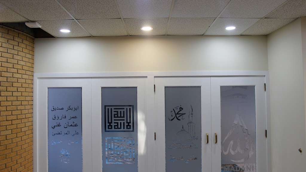 Madani Masjid | 40 N Lincoln St, Westmont, IL 60559, USA | Phone: (331) 251-8058