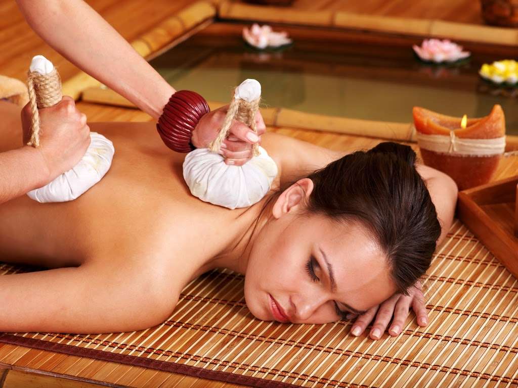 Palm Healing Thai Massage | 6717 Weslayan St, West University Place, TX 77005 | Phone: (832) 516-9781