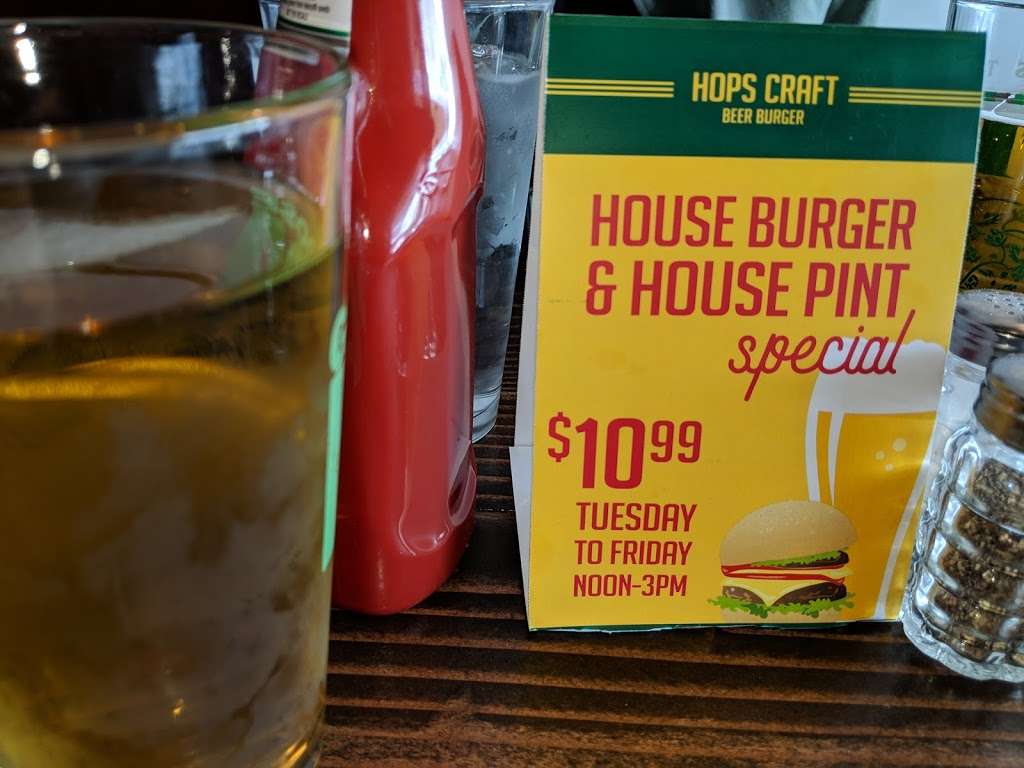 Hops Craft Beer Burger | 400 NY-17M, Monroe, NY 10950, USA | Phone: (845) 783-3337