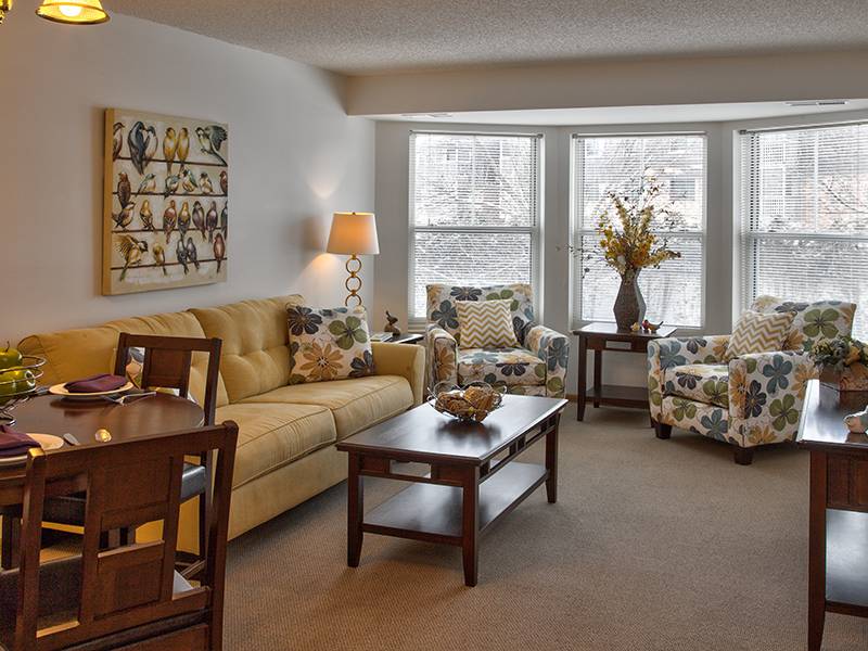 Heathers Manor | 3000 N, Douglas Dr N, Crystal, MN 55422, USA | Phone: (763) 544-6777