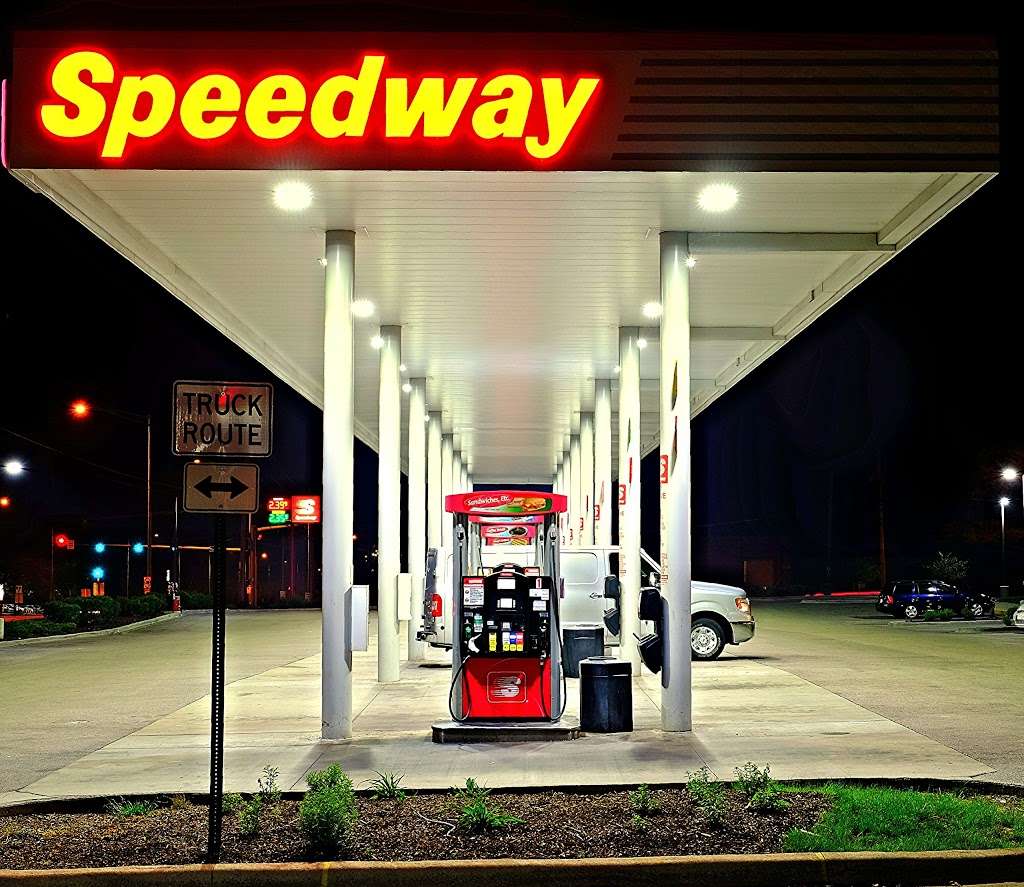 Speedway | 21W400 North Ave, Lombard, IL 60148, USA | Phone: (630) 916-1944