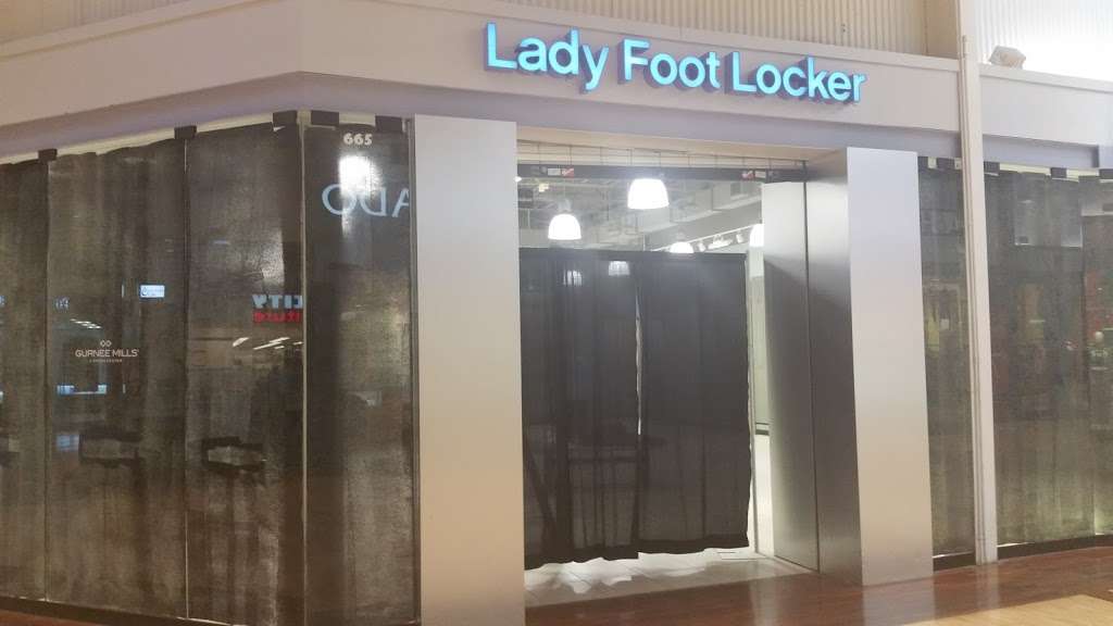 Lady Foot Locker | 6170 W Grand Ave, Gurnee, IL 60031, USA | Phone: (847) 855-0947