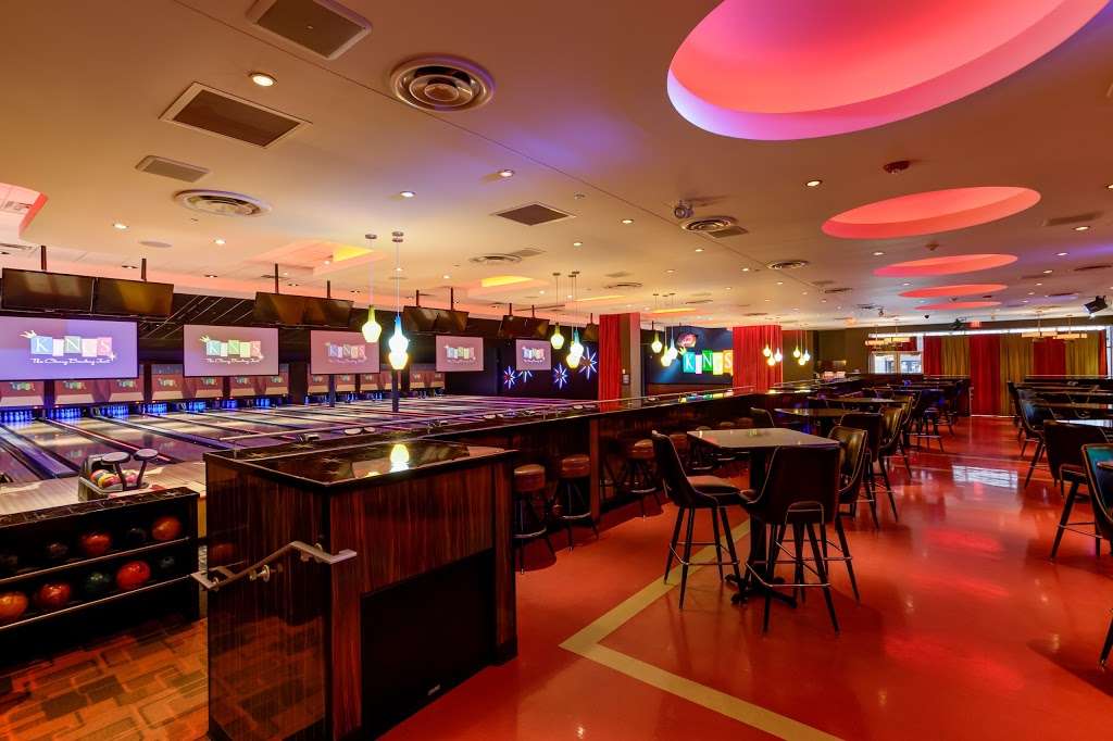 Kings Dining & Entertainment | 5505 Park Pl, Rosemont, IL 60018, USA | Phone: (847) 233-0099