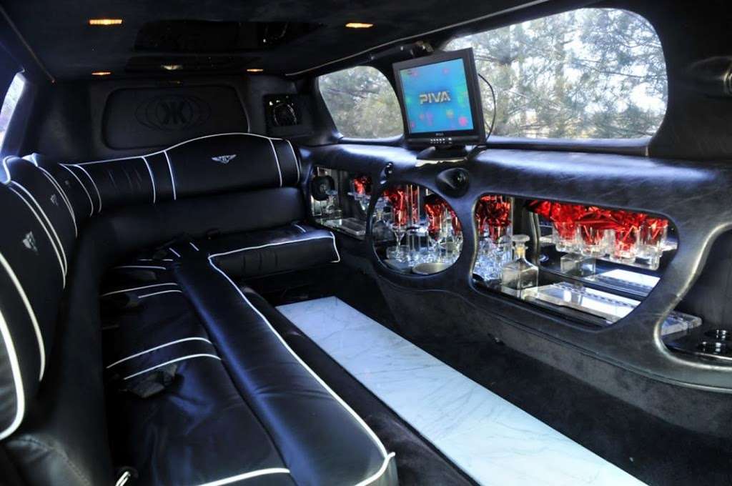 E G Specialized Limo | 28 Trimble Ave, Martinsburg, WV 25404, USA | Phone: (304) 260-5685 ext. 1