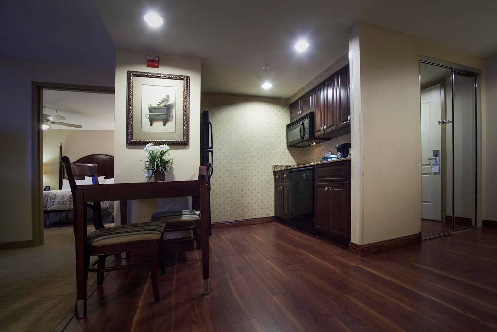 Homewood Suites by Hilton Albuquerque Airport | 1520 Sunport Pl SE, Albuquerque, NM 87106, USA | Phone: (505) 944-4663