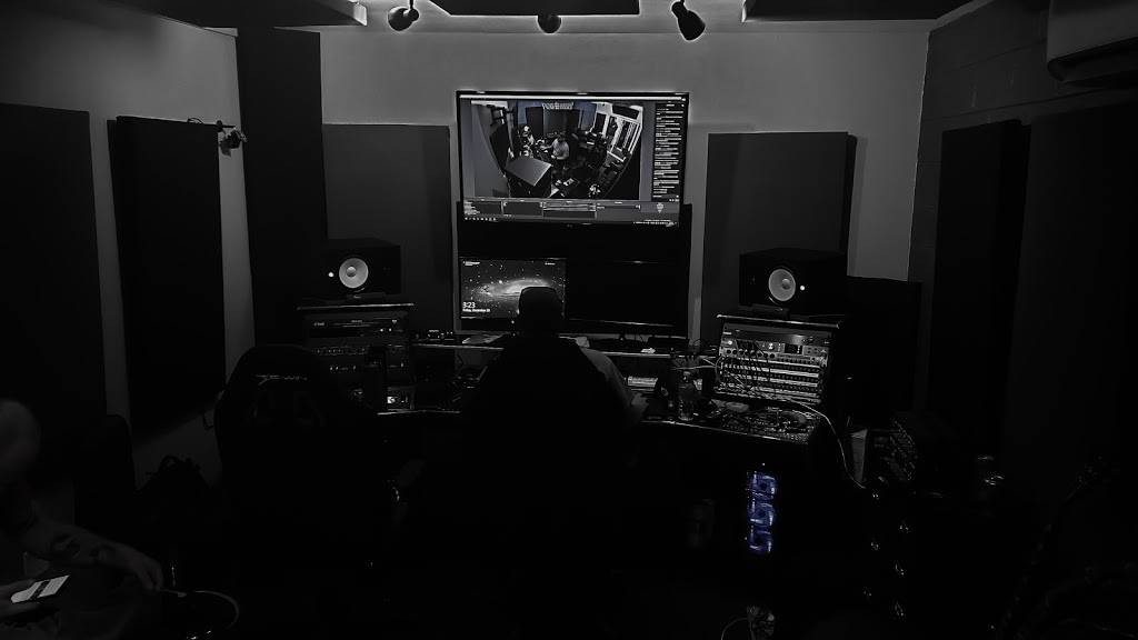 Wavestream Studios LLC | 41 W 6th Ave, Mesa, AZ 85210, USA | Phone: (480) 744-0844