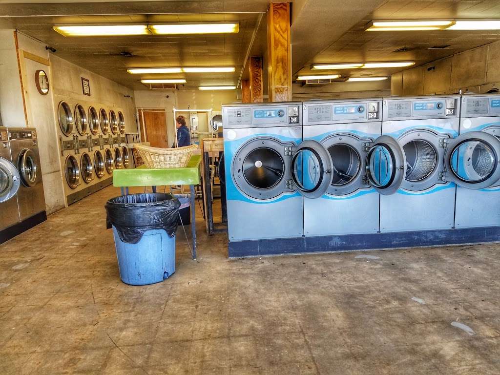 Main Street Laundry | 101 S Main St, Longmont, CO 80501, USA | Phone: (303) 772-0232