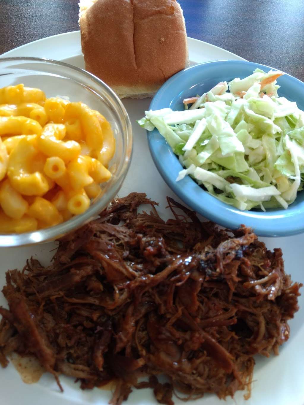 Smokin Eddies BBQ | 213 W Main St, Louisa, VA 23093 | Phone: (540) 967-1990