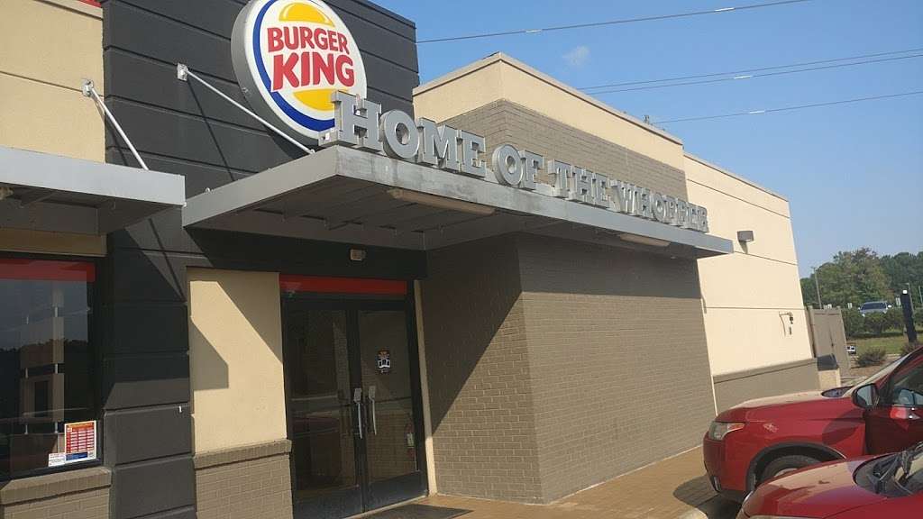 Burger King | 3709 N Tryon St, Charlotte, NC 28206, USA | Phone: (704) 372-0616