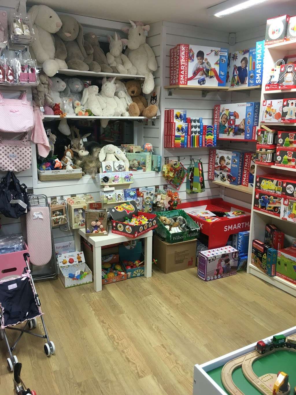 Cachao Toys | 142 Regents Park Rd, Camden Town, London NW1 8XL, UK | Phone: 020 7449 9057