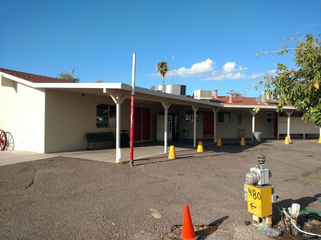 Kings Row RV Park | 3660 Boulder Hwy, Las Vegas, NV 89121 | Phone: (702) 457-3606