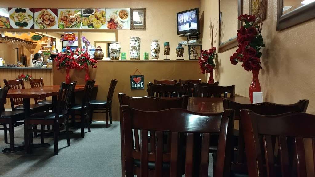 Bangkok Kitchen Thai Restaurant | 1696 Annapolis Rd, Odenton, MD 21113 | Phone: (410) 674-6812