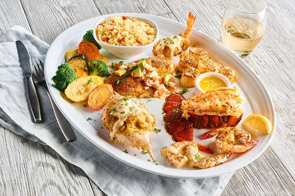 Aquarium Restaurant | Boardwalk #11, Kemah, TX 77565 | Phone: (281) 334-9010