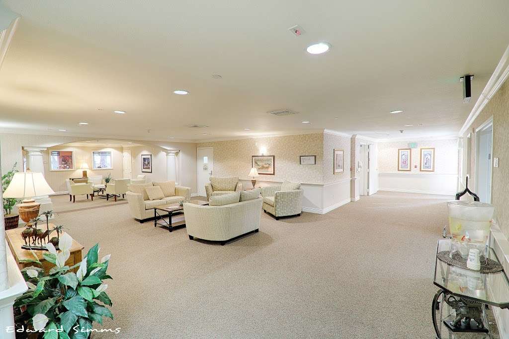 Oakmont of Chino Hills | 14837 Peyton Dr, Chino Hills, CA 91709 | Phone: (909) 538-8642