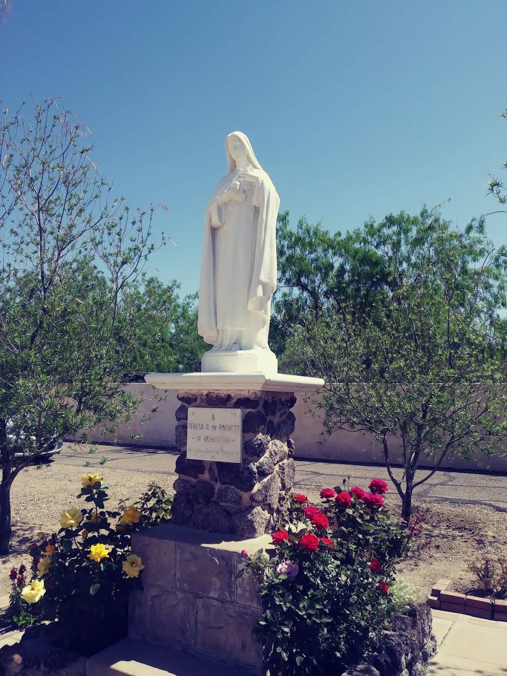 Holy Family Catholic Church | 338 W University Blvd, Tucson, AZ 85705, USA | Phone: (520) 623-6773