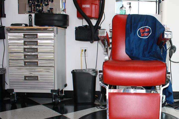 Man Cave Barbers | 1600 E Summit St, Crown Point, IN 46307, USA | Phone: (219) 662-5986