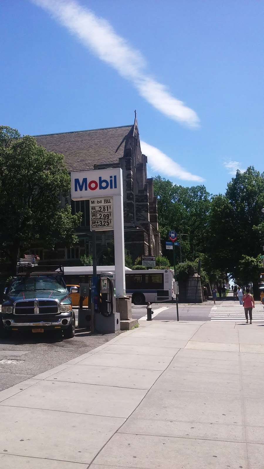 Mobil | 3740 Broadway, New York, NY 10032, USA | Phone: (212) 368-2785