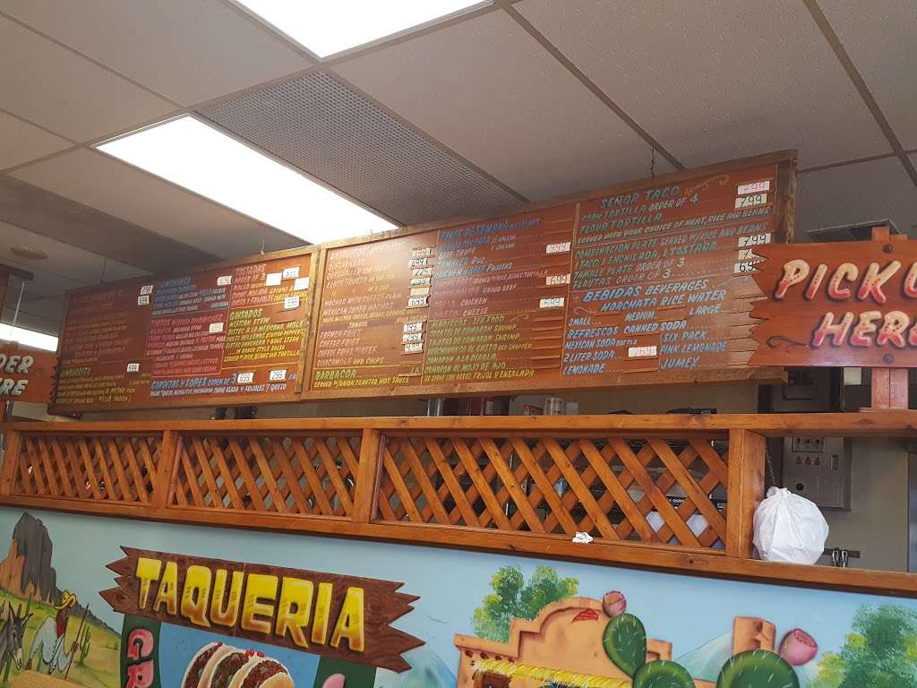 Taqueria Gran Morelos in 1141 N Memorial Dr, Racine, WI 53404, USA