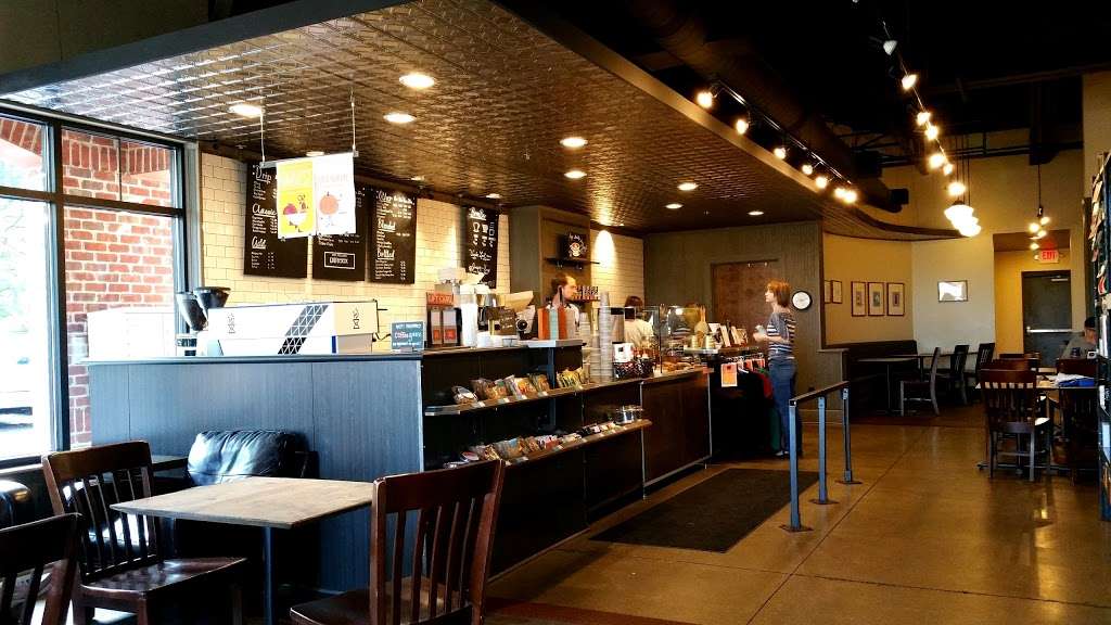 Stone Creek Coffee - Delafield | 2744 Hillside Dr, Delafield, WI 53018, USA | Phone: (262) 646-2241