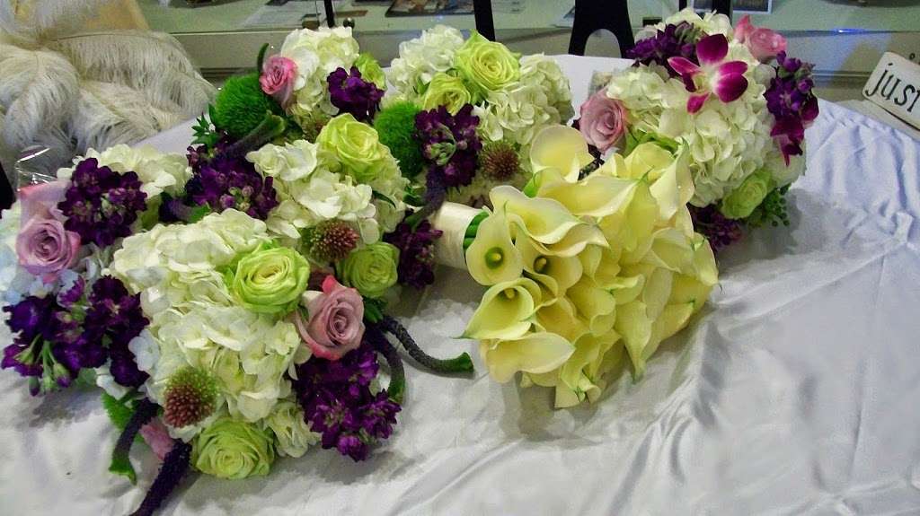 KM Designs "Flowers for All Occasions" LLC | 15 James P Kelly Way F, Middletown, NY 10940 | Phone: (845) 775-4902