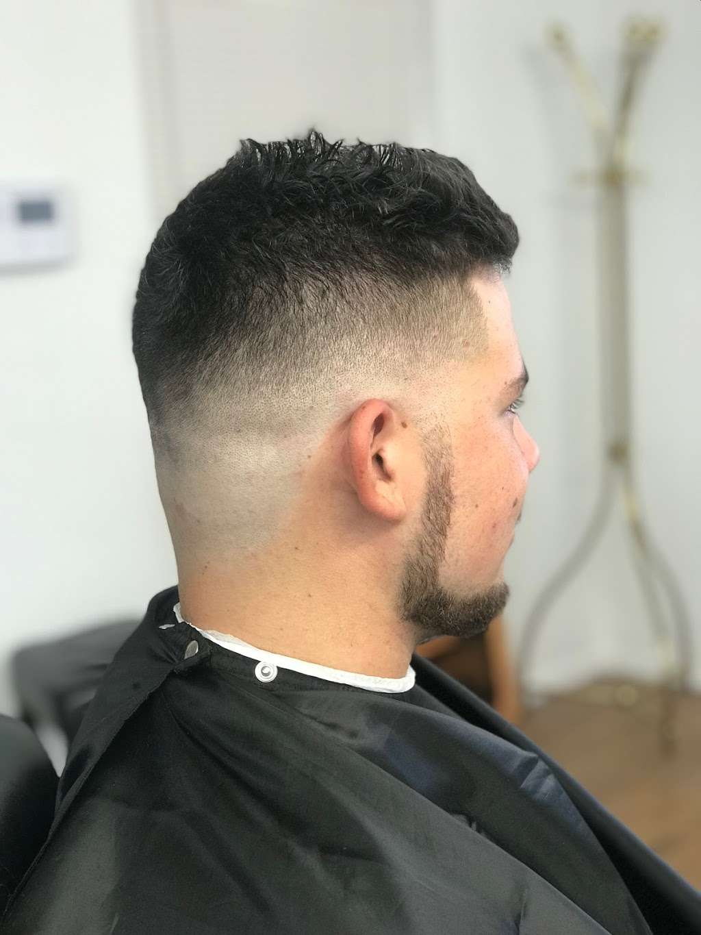 Heads Up Barbershop | 3333 Hansboro Ave #105, Dallas, TX 75233, USA